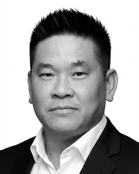 Portrait of Jason Nguyen